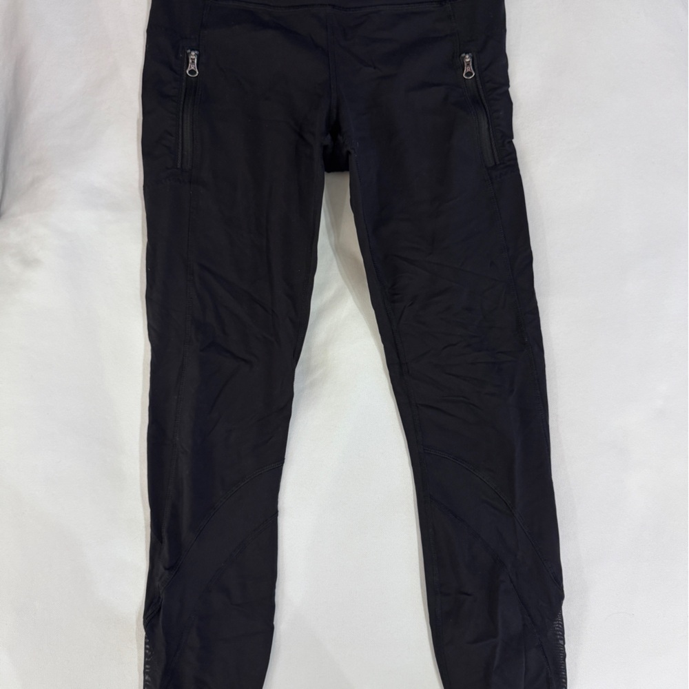 Lululemon leggings with Zipper Accents and Mesh